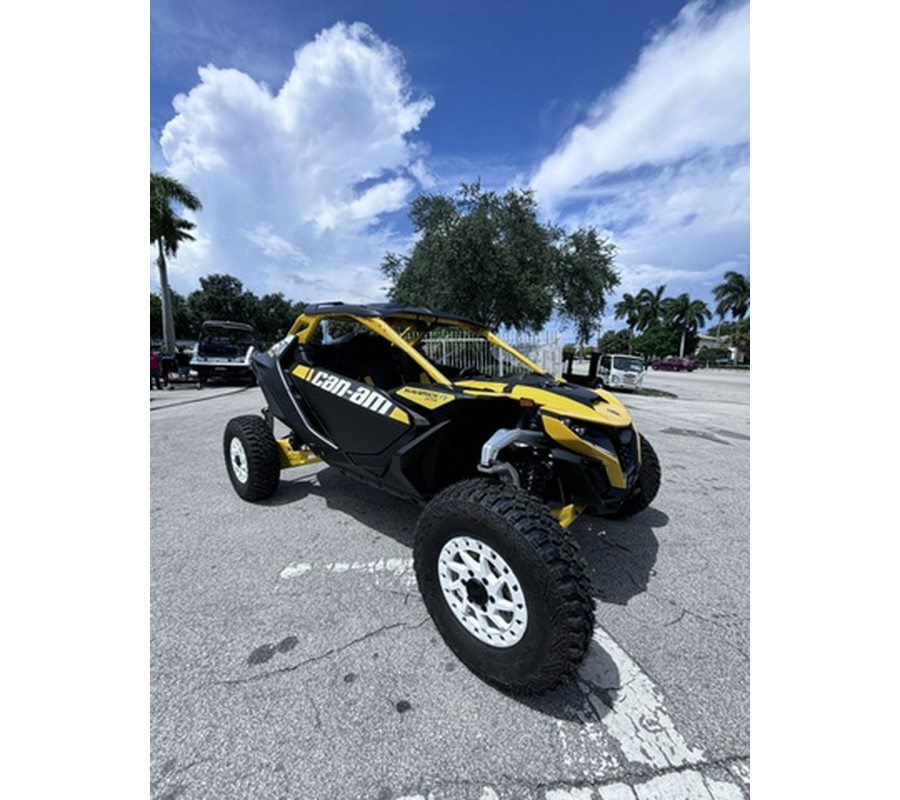 2024 Can-Am Maverick R X RS Carbon Black & Neo Yellow