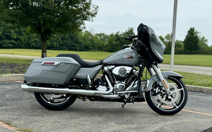 2024 Harley-Davidson Street Glide® Billiard Gray