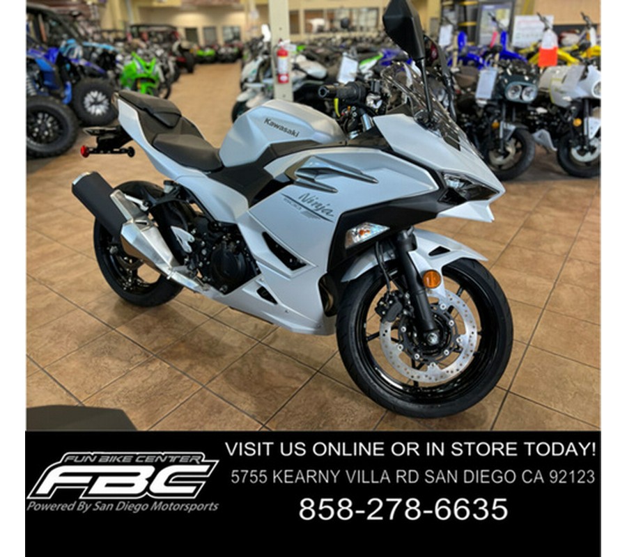 2025 Kawasaki NINJA 500