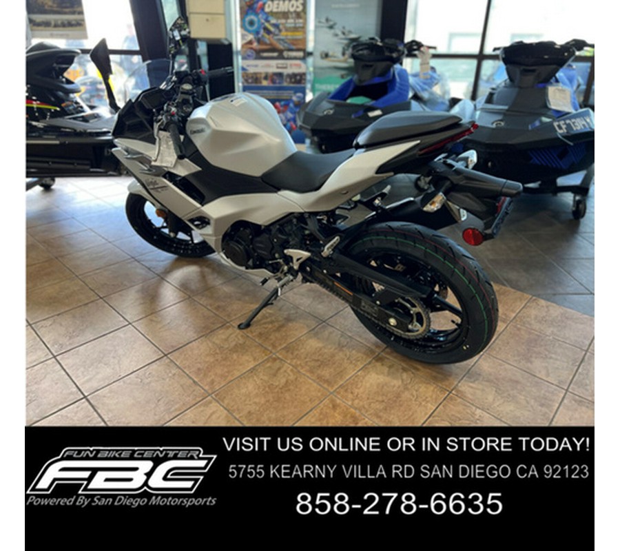 2025 Kawasaki NINJA 500