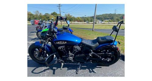 2019 Indian Scout Bobber vs. Triumph Bonneville Bobber Black: Comparison Review