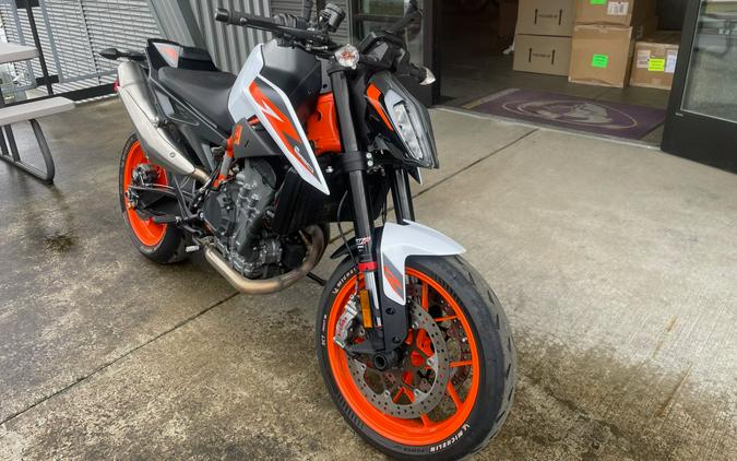 2020 KTM 890 Duke R