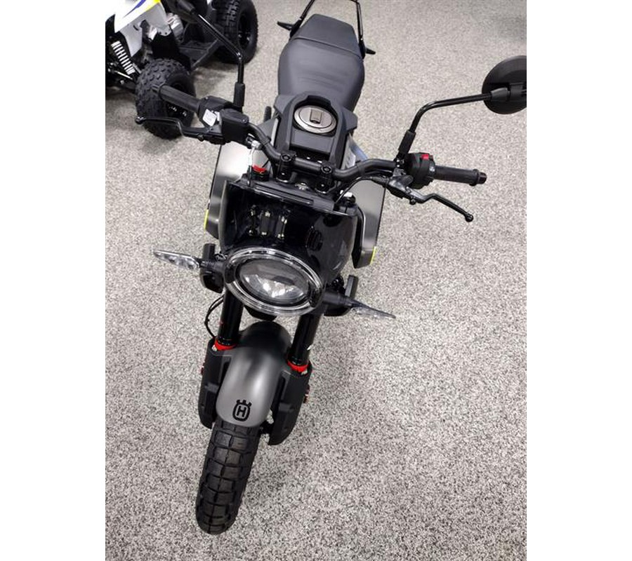 2024 Husqvarna Svartpilen 401