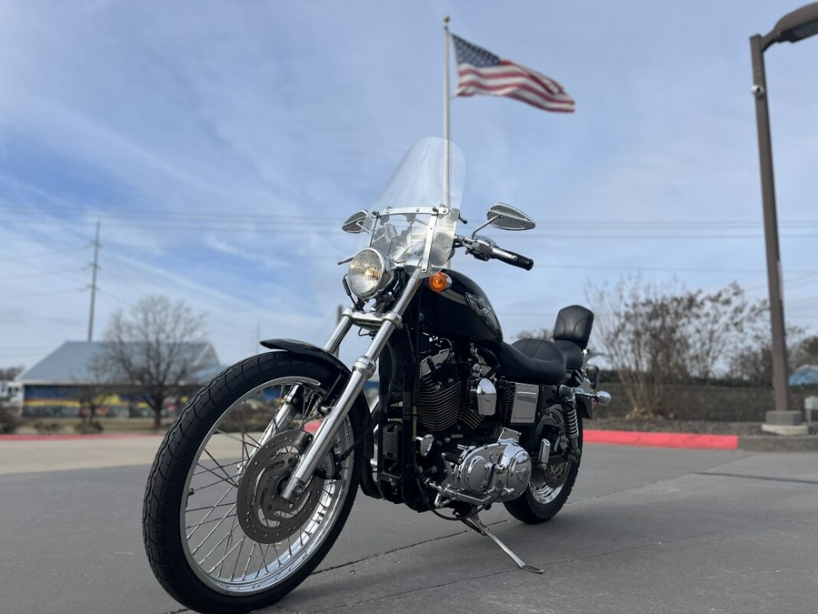 2003 Harley-Davidson® 1200 Custom XL1200C VIVID BLACK