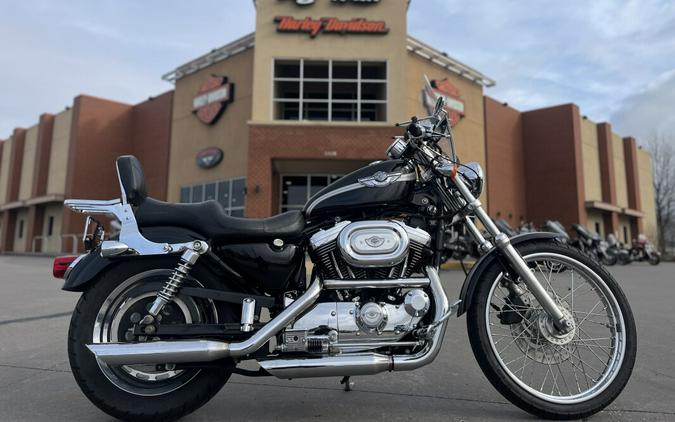 2003 Harley-Davidson® 1200 Custom XL1200C VIVID BLACK