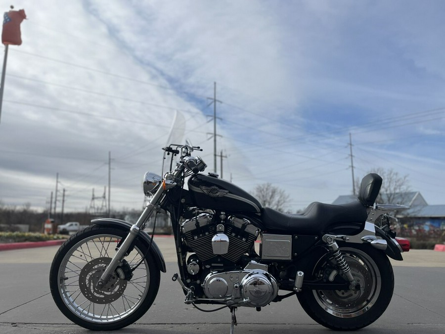 2003 Harley-Davidson® 1200 Custom XL1200C VIVID BLACK