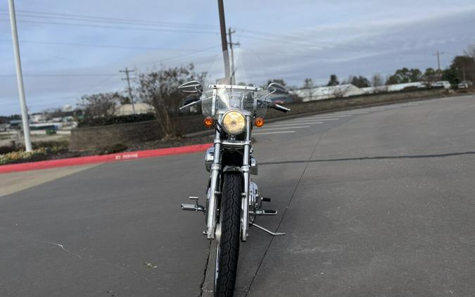 2003 Harley-Davidson® 1200 Custom XL1200C VIVID BLACK
