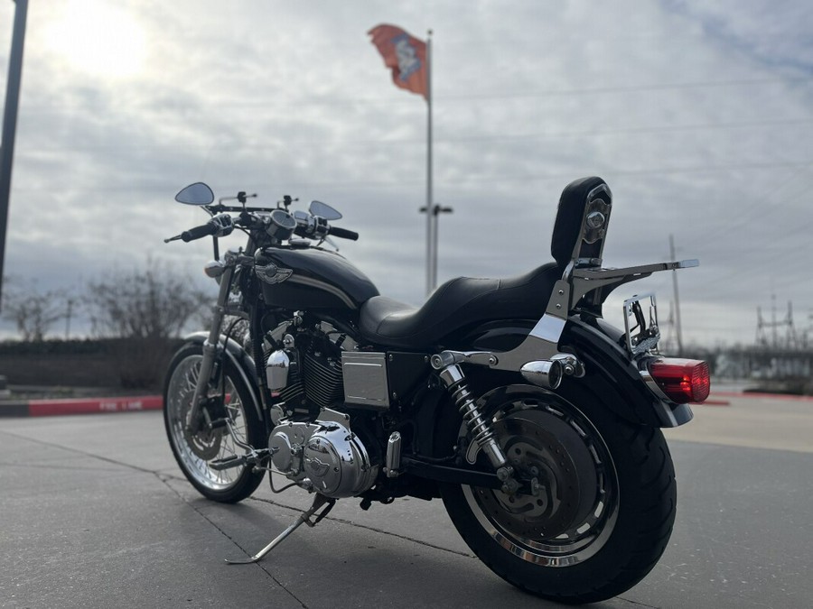2003 Harley-Davidson® 1200 Custom XL1200C VIVID BLACK