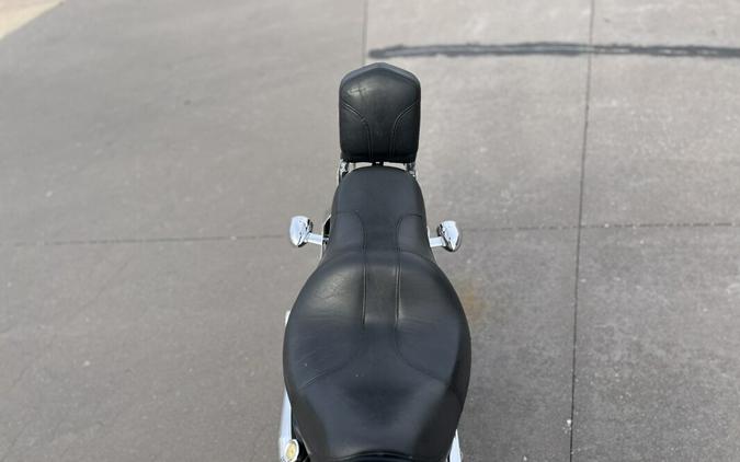 2003 Harley-Davidson® 1200 Custom XL1200C VIVID BLACK