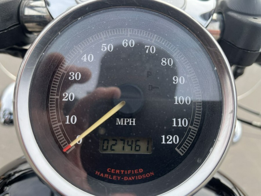 2003 Harley-Davidson® 1200 Custom XL1200C VIVID BLACK