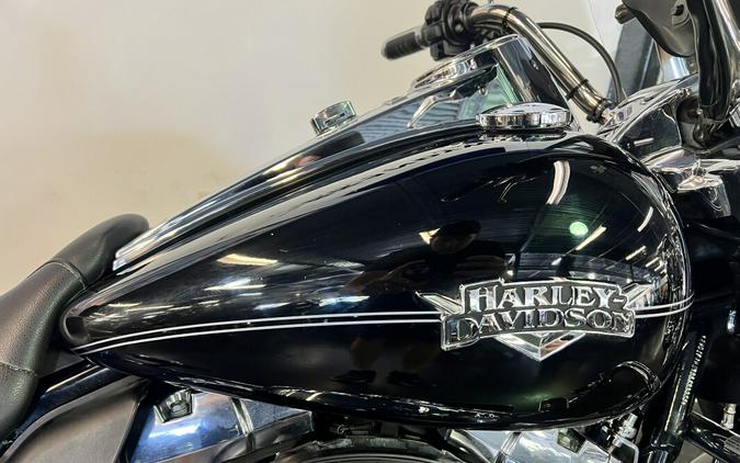 2013 Harley-Davidson® Road King® Classic Vivid Black FLHRC