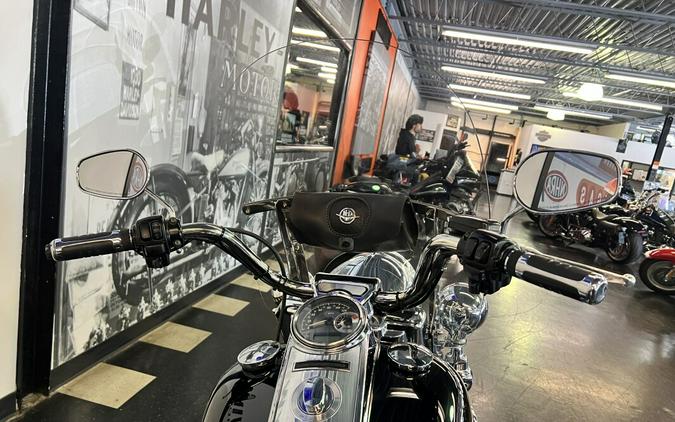 2013 Harley-Davidson® Road King® Classic Vivid Black FLHRC