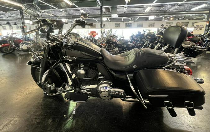 2013 Harley-Davidson® Road King® Classic Vivid Black FLHRC