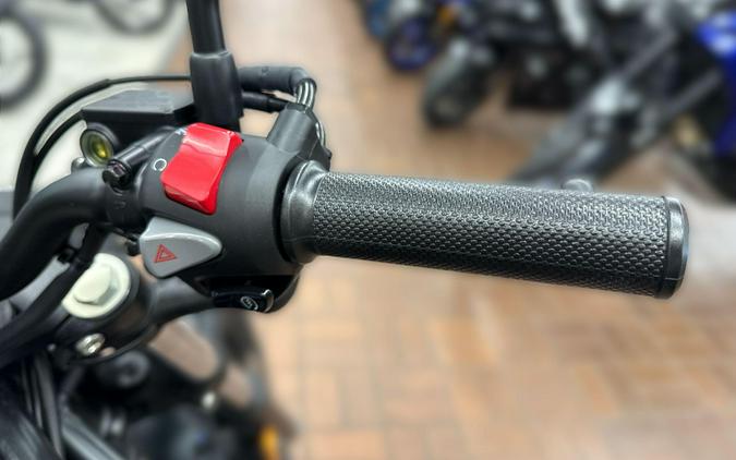 2026 Honda REBEL 300 E-CLUTCH