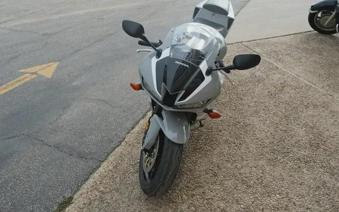 New 2026 HONDA CBR600RR