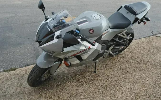 New 2026 HONDA CBR600RR