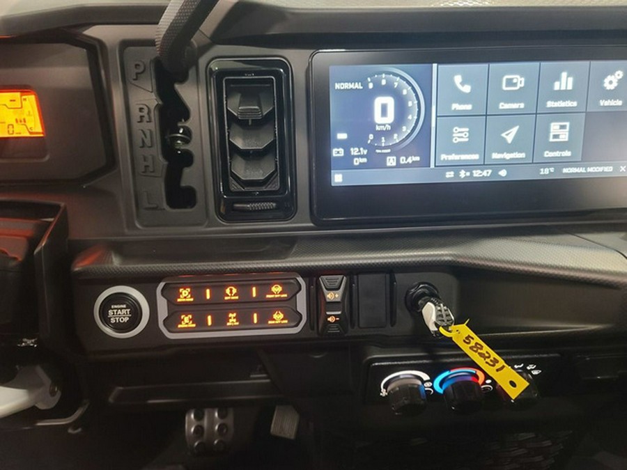 2026 Can-Am Defender MAX Limited HD11