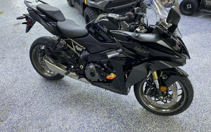 2024 Suzuki GSX-S1000GT Plus