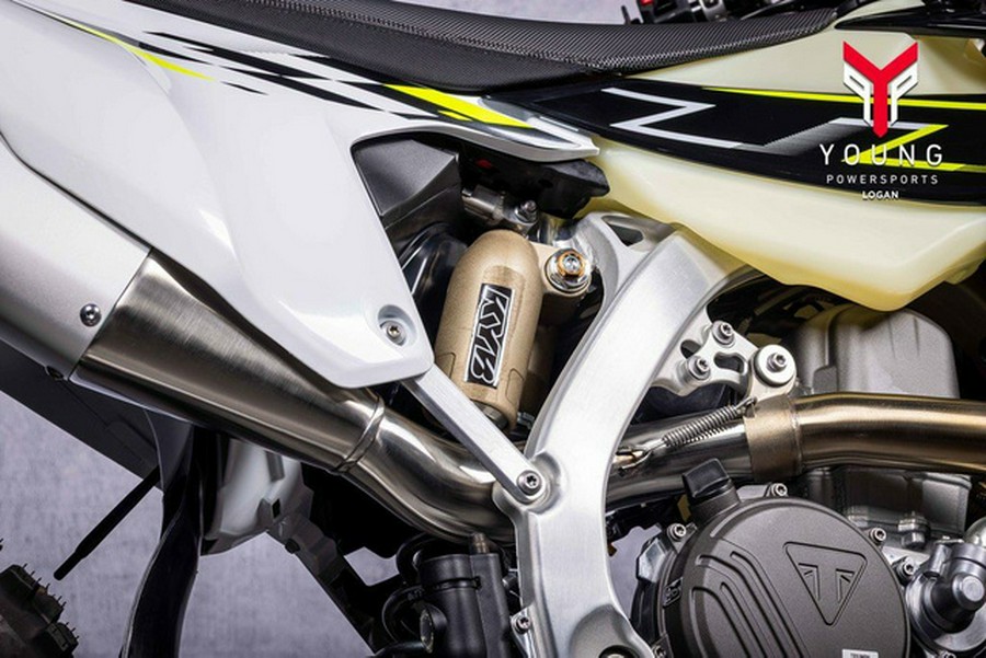 2026 Triumph TF 450-E Jet Black/Pure White