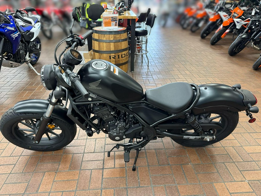 2026 Honda REBEL 300 E-CLUTCH