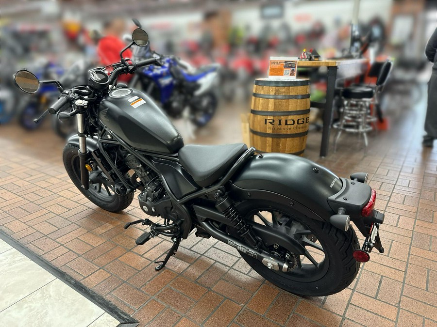 2026 Honda REBEL 300 E-CLUTCH