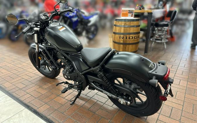 2026 Honda REBEL 300 E-CLUTCH