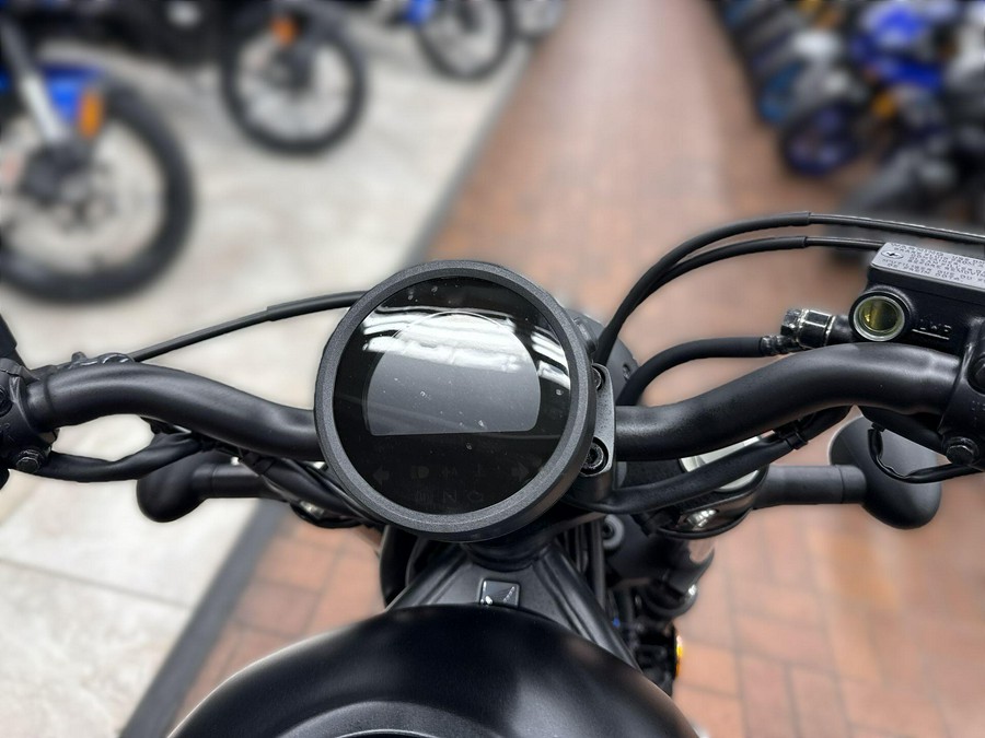 2026 Honda REBEL 300 E-CLUTCH