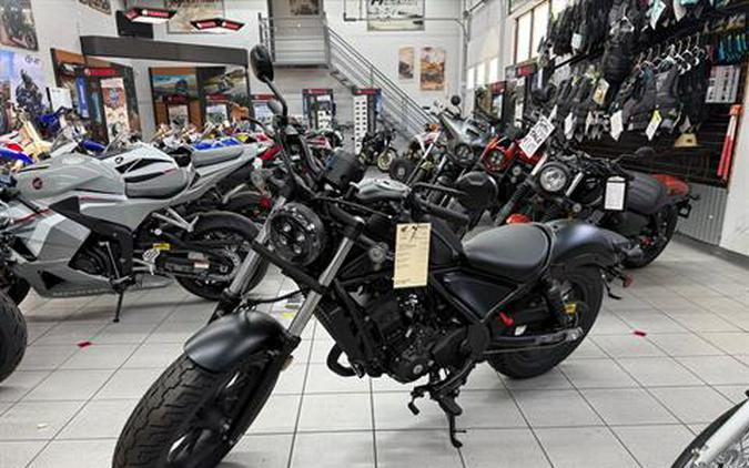 2026 Honda Rebel 300 E-Clutch