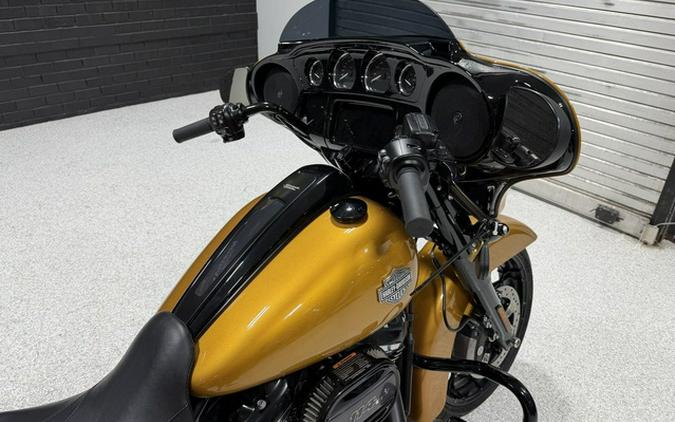 2023 Harley-Davidson Street Glide FLHXS - Special