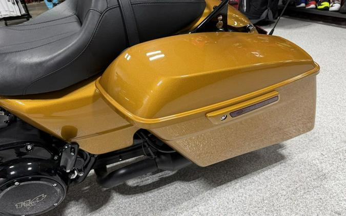 2023 Harley-Davidson Street Glide FLHXS - Special
