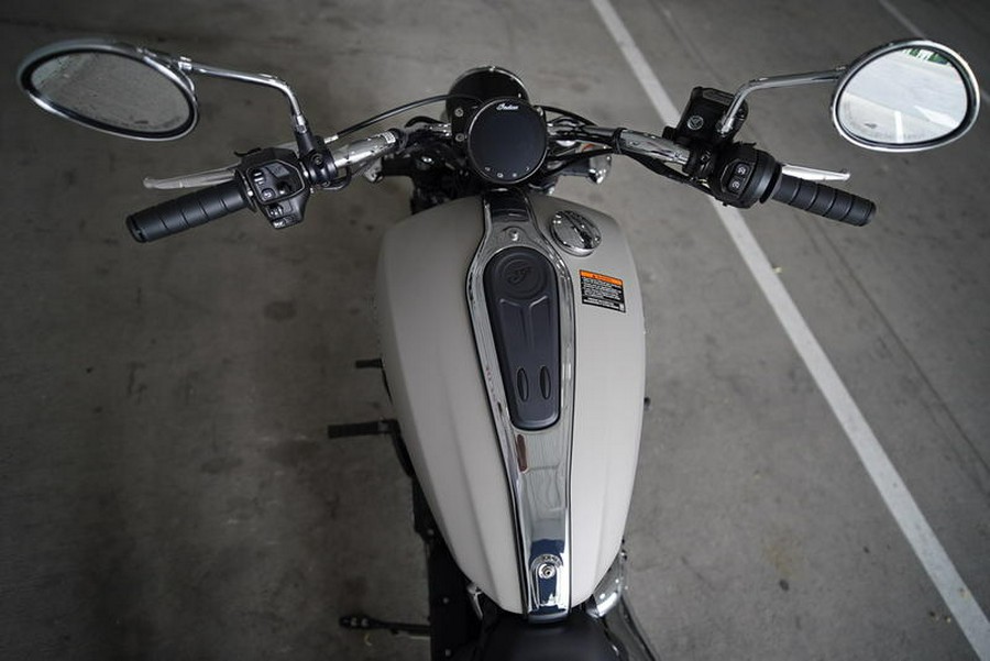 2025 Indian Motorcycle® Scout® Classic Limited +Tech Silver Quartz Smoke