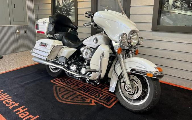 2004 Harley-Davidson® FLHTCUI - Electra Glide® Ultra Classic® Injection