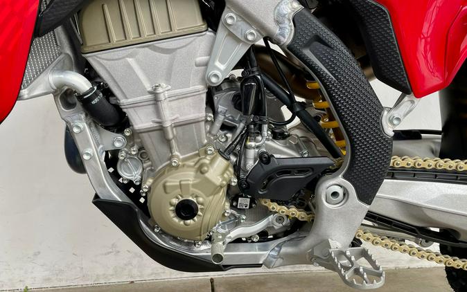 2026 Ducati DESMO450 MX