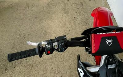 2026 Ducati DESMO450 MX