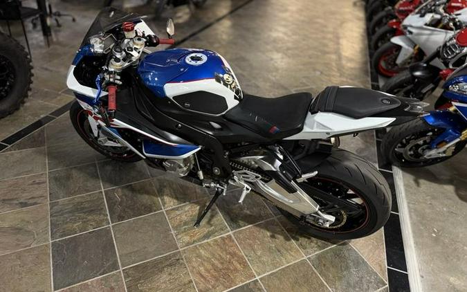 2017 BMW S 1000 RR Dynamic Race Light White/LupinBlueMet/RacingRed