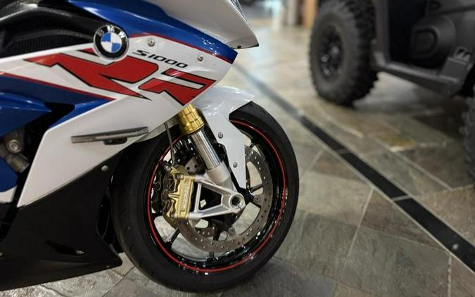 2017 BMW S 1000 RR Dynamic Race Light White/LupinBlueMet/RacingRed