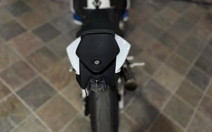 2017 BMW S 1000 RR Dynamic Race Light White/LupinBlueMet/RacingRed