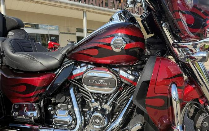 2022 Harley-Davidson® FLHTCUTGSE - CVO™ Tri Glide®