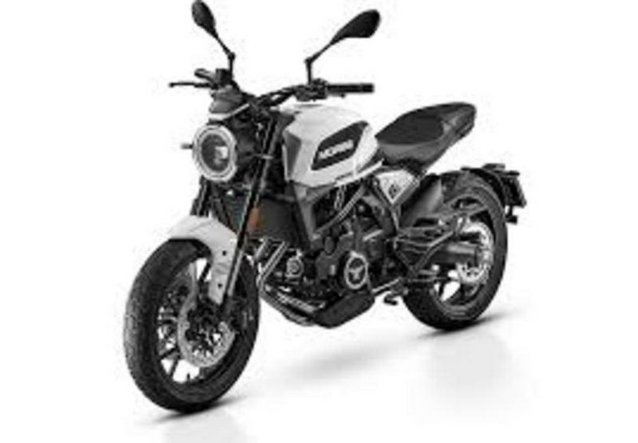 2023 Moto Morini® Seiemmezzo STR