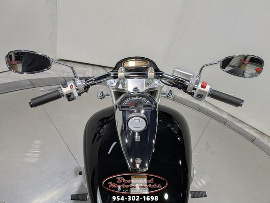 2025 Suzuki Boulevard M109R