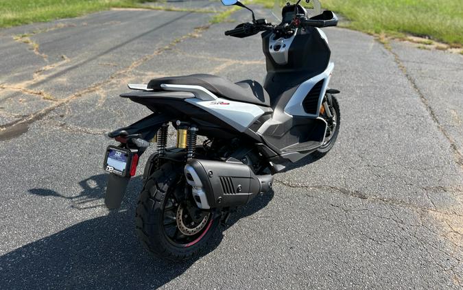 2027 Aprilia SR GT 400