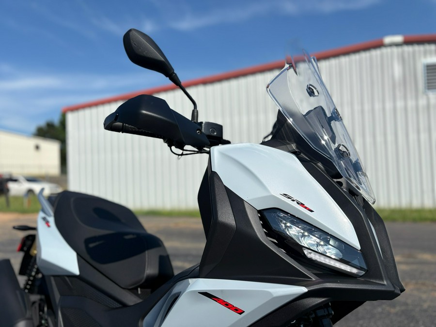 2027 Aprilia SR GT 400