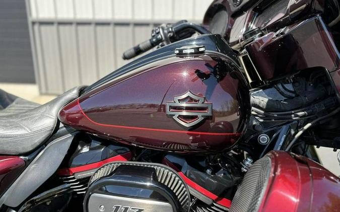 2019 Harley-Davidson® FLHXSE - CVO™ Street Glide®