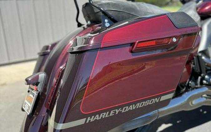 2019 Harley-Davidson® FLHXSE - CVO™ Street Glide®