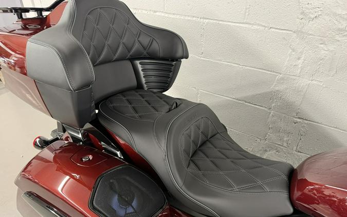 2026 Indian PURSUIT DARK HORSE 112 w/PowerBand