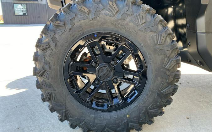 2027 Can-Am Defender XU MAX Limited HD11