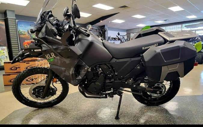 2022 Kawasaki KLR650 Adventure Review (19 Fast Facts)