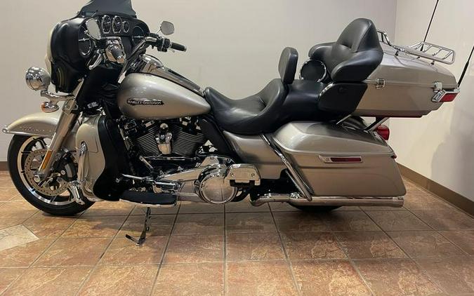 2018 Harley-Davidson® FLHTCU - Electra Glide® Ultra Classic®