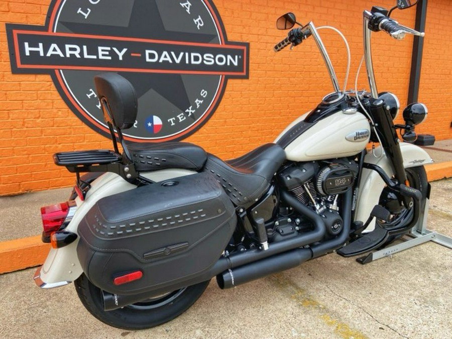 2022 Harley-Davidson® FLHCS - Heritage Classic 114