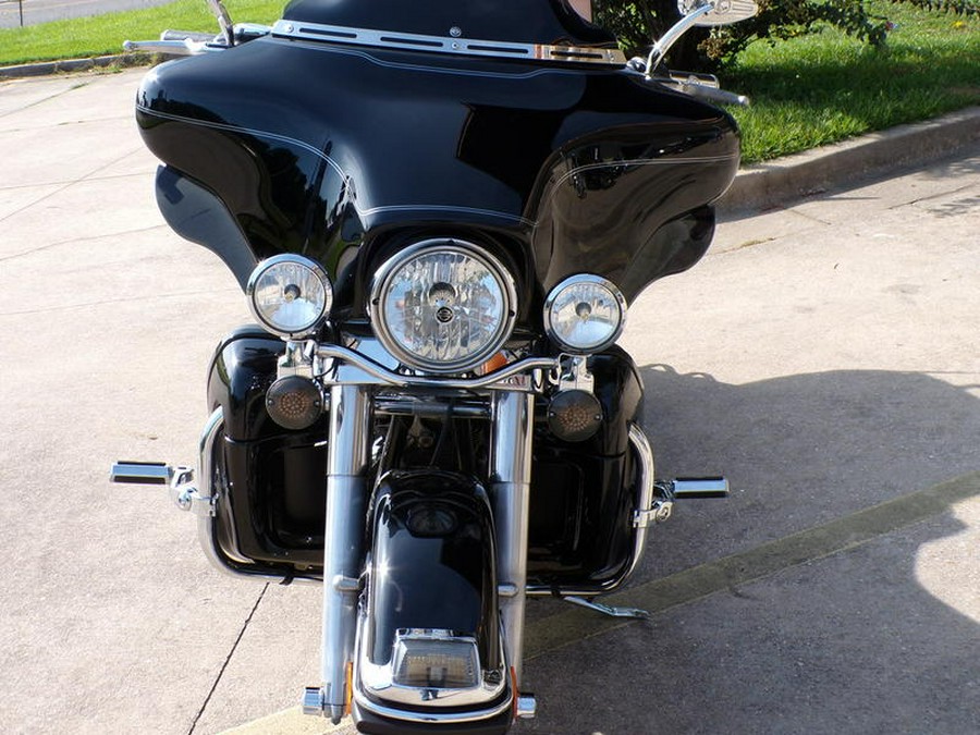 2012 Harley-Davidson® FLHTCU - Electra Glide® Ultra Classic